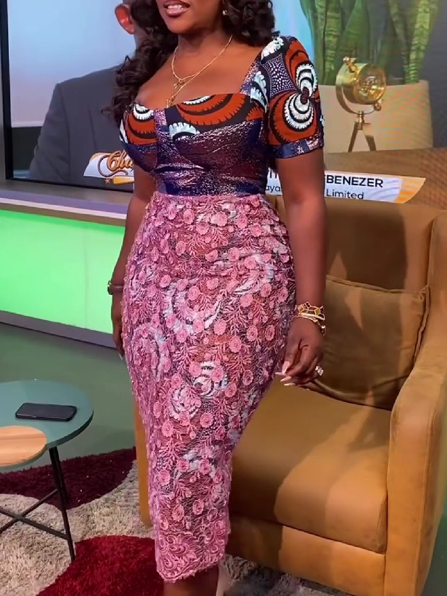 Floral Embroidered Fit and Flare Midi Dress